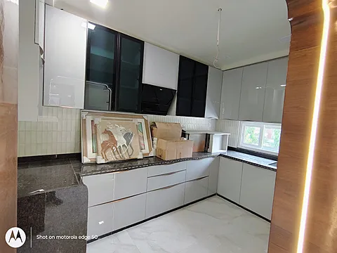 4BHK SEMI & FURNISHED FLATS