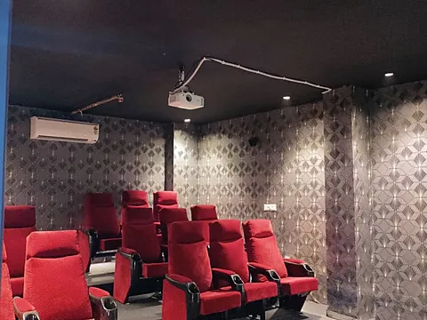 LUXURY & FULLY SPACIOUS  3BHK FLAT