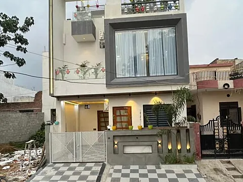 4bhk +Servant Room  Ultra Luxury Bungalow