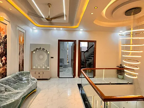 4bhk +Servant Room  Ultra Luxury Bungalow