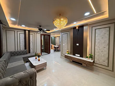 READY TO SHIFT 4 BHK LUXURIOUS FLATS