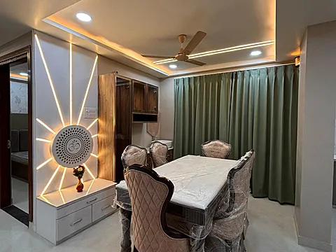READY TO SHIFT 4 BHK LUXURIOUS FLATS