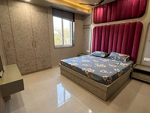 Park Facing 3 bhk flats