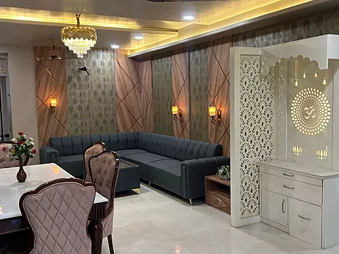 4 BHK LUXURIOUS FLATS