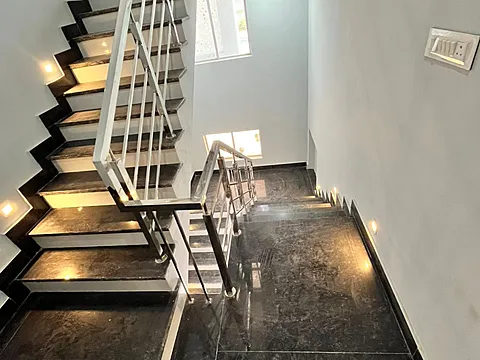4BHK Full Duplex