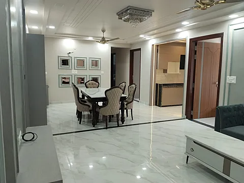4Bhk Luxurious Flat