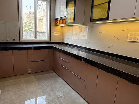 4Bhk Luxurious Flat