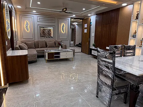 Semi Furnished 4Bhk Flat