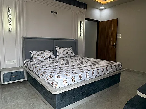 Fully Specious 4Bhk Flat