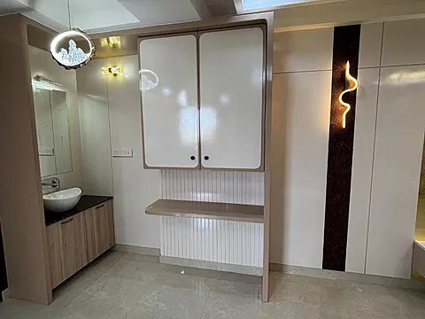गार्डन-फेसिंग 4 BHK फ्लैट्स