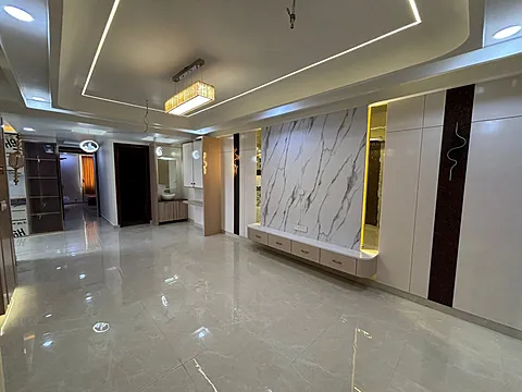 गार्डन-फेसिंग 4 BHK फ्लैट्स