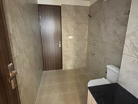 गार्डन-फेसिंग 4 BHK फ्लैट्स