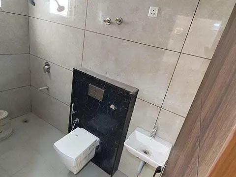 SPECIOUSE 3 BHK FLATS