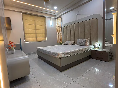 4 BHK PREMINUM FURNISHED & SEMI FURNISHED