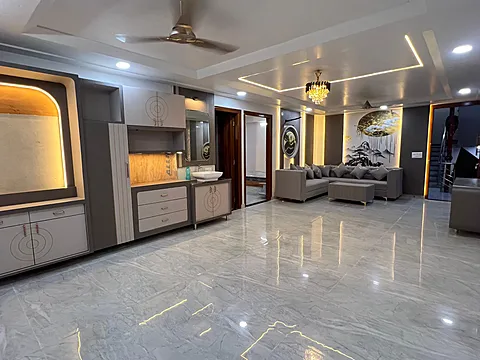 3BHK BIG SIZE FLAT