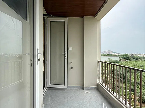 Newly 3BHK Semi Furnished