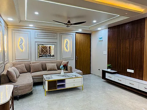 Fully Specious 4BHK Corner Flat