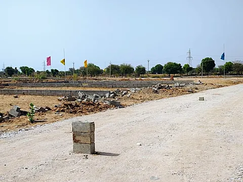 Plot in Bindayaka