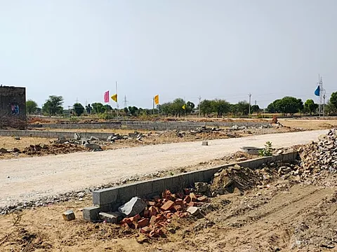 Plot in Bindayaka