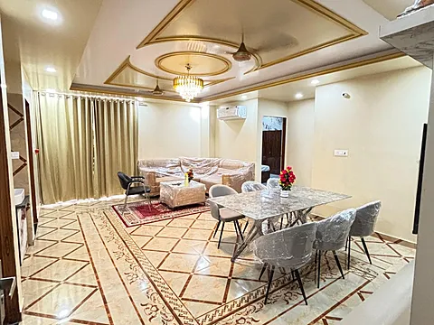 FULLY FURNISHED 3 BHK ULTRA LUXURIOUS APARTMENTS