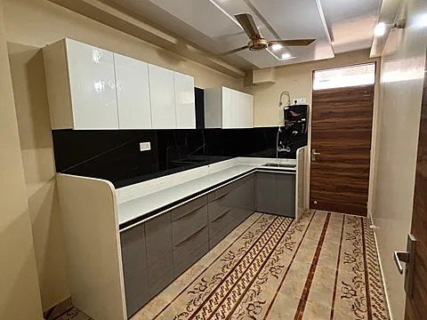 FULLY FURNISHED 3 BHK ULTRA LUXURIOUS APARTMENTS