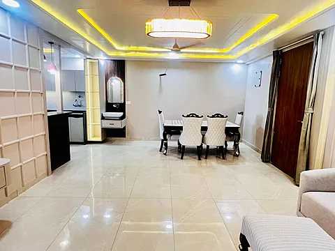 3 BHK Semi Furnished Flat