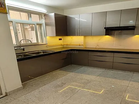 3 BHK Apartment + Servant Room