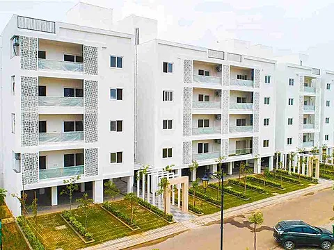 Independent 3 BHK With Servant Room