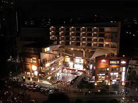 Luxury Hotel in Prime Location