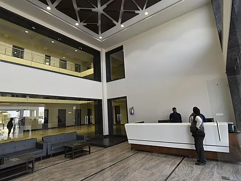 🏨 Luxury Hotel for Sale in Prime Location