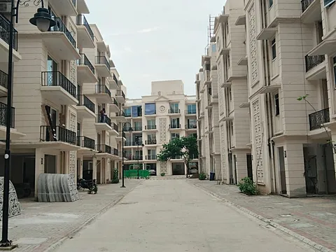 Luxurious 2 BHK Apartment