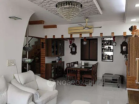 Beautiful 2 BHK Apartment