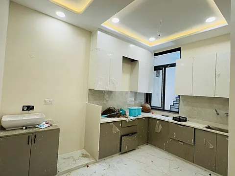 Outside S tairs 6 BHK With 2 Kitchen Beautiful Kothi