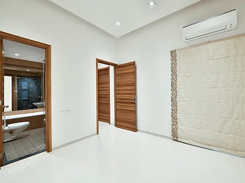 Beautiful 1 BHK Apartment