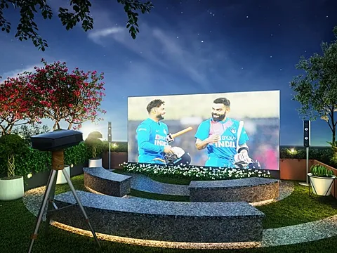 Luxurious 4 BHK Apartment + 2 Carpark