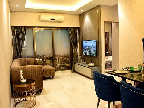 Luxurious 4 BHK Apartment + 2 Carpark