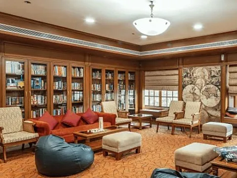 Beautiful 3 BHK Apartment + 1 Carpark