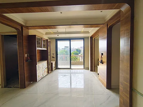Luxurious 3 BHK Apartment