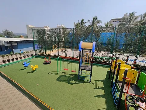 Modern 2 BHK Flat with Excellent Connectivity