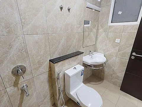 Modern 2 BHK Flat with Excellent Connectivity