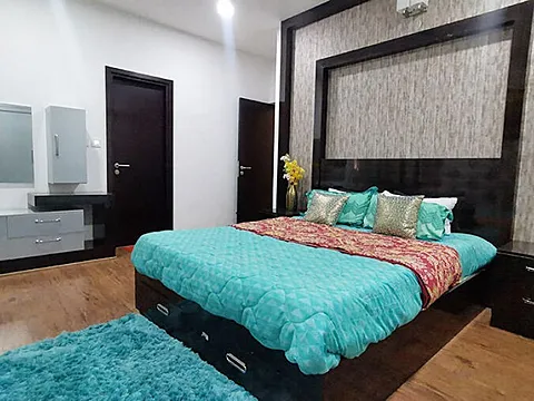 Modern 2 BHK Flat with Excellent Connectivity