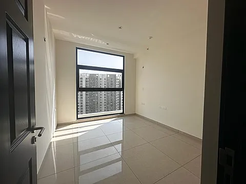 Spacious 4 BHK Luxury Apartment