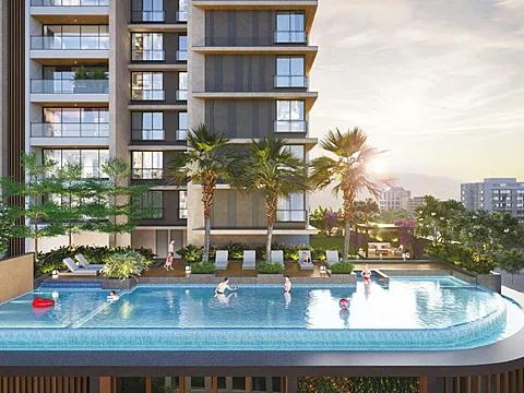 Spacious 4 BHK Luxury Apartment