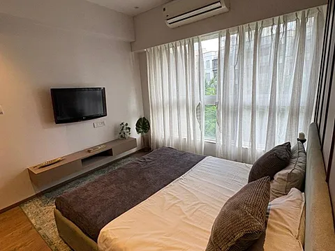Modern 2 BHK Flat with Excellent Connectivity