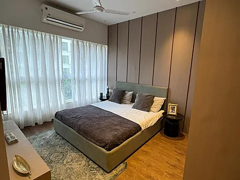 Modern 2 BHK Flat with Excellent Connectivity