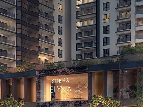 Modern 4 BHK Flat with Excellent Connectivity