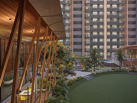 Modern 2 BHK Flat with Excellent Connectivity