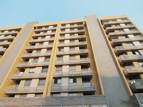 Spacious 2 BHK Luxury Apartment