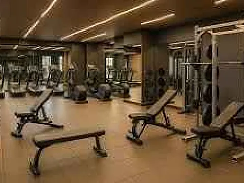 Modern 3 BHK Flat with Excellent Connectivity