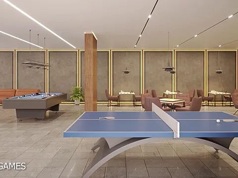 Modern 4 BHK Flat with Excellent Connectivity